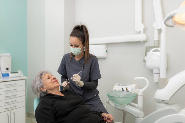 Best Walk-In Emergency Dental Services in Bardmoor, FL